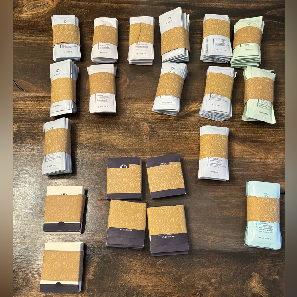 Monat Samples